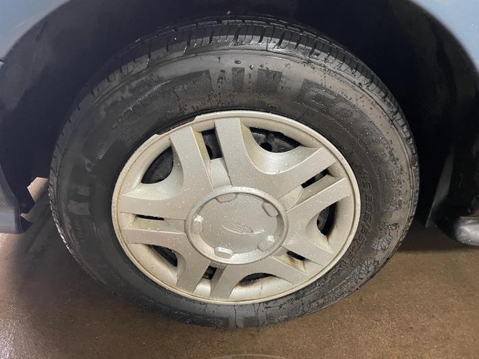 1999 ford taurus se with 100919 miles for sale near elk-river, minnesota 42fe932a01814836853b7e7e35181e0a.jpg