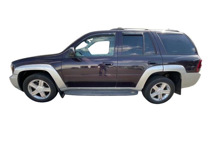 2008 chevrolet trailblazer lt2-4wd with 149859 miles for sale near white-bear-lake, minnesota 43289d6b12d54ea6aaee2b124bc34fc5.jpg