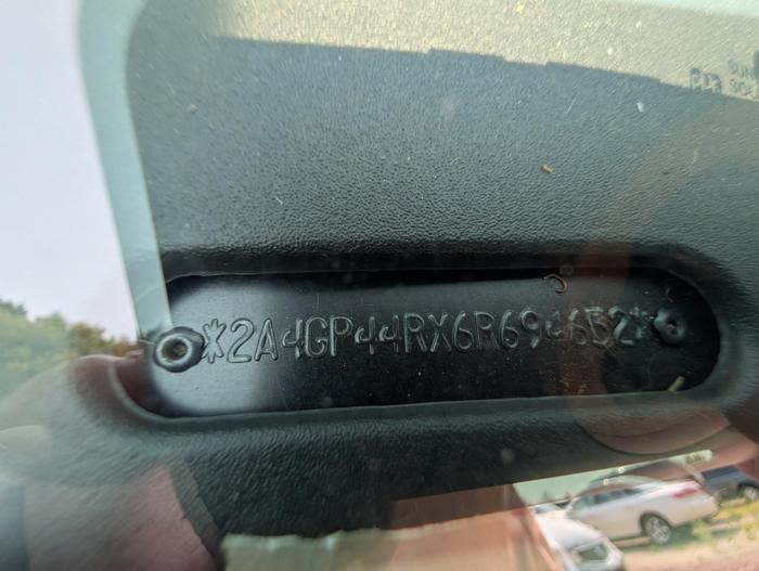 2006 chrysler town-&amp;-country lx with 222575 miles for sale near elk-river, minnesota 4331279f8cd14a4c9e56c1262ee4f07b.jpg