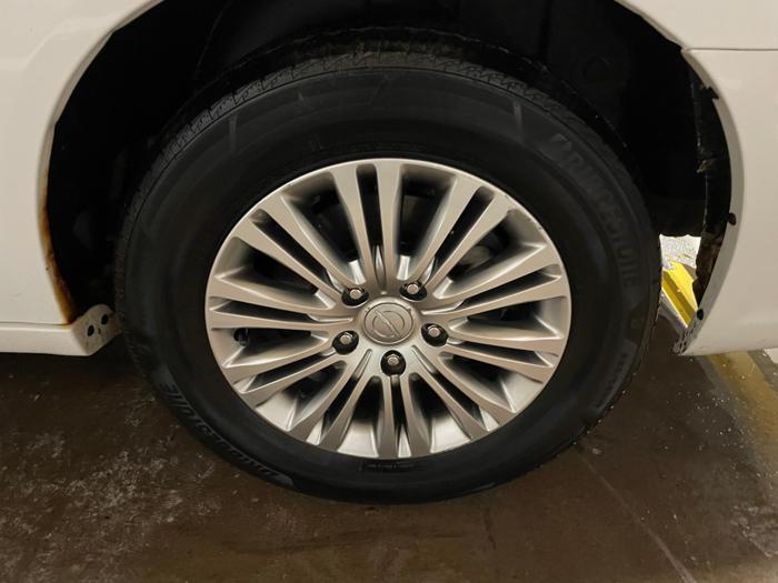 2014 chrysler town-and-country touring-l with 198131 miles for sale near elk-river, minnesota 43571b1bc73446a39c53a96b4f291171.jpg