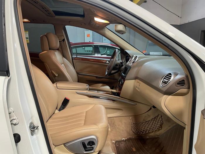 2008 mercedes-benz m-class 350 with 215752 miles for sale near elk-river, minnesota 435cdde1f79346ffaaca581328237d50.jpg