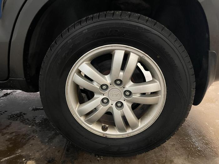 2006 hyundai tucson gls-2.7-4wd with 152494 miles for sale near elk-river, minnesota 43ac4acbe015463c932c4ed568ab0fc7.jpg