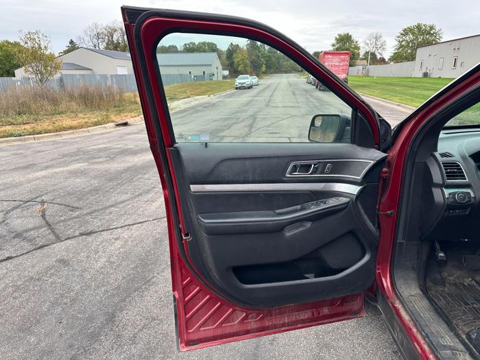 2016 ford explorer xlt-4wd with 70814 miles for sale near elk-river, minnesota 43baa8c3d7e3448488696b45a821e719.jpg