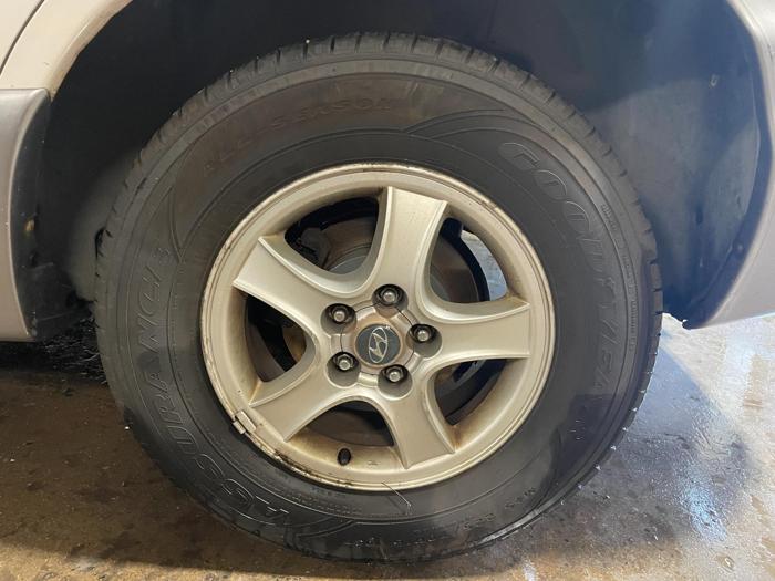 2004 hyundai santa-fe fe with 179842 miles for sale near elk-river, minnesota 43d1aec006ff453eb5c06d8920c3edc4.jpg