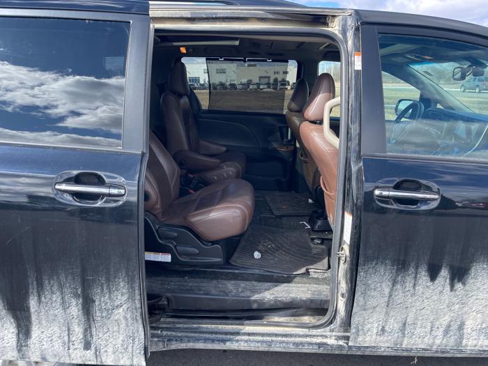 2017 toyota sienna xle-7-passenger-awd with 111218 miles for sale near rochester, minnesota 43d84a23d36e412cbbb97d7cb7fa7199.jpeg