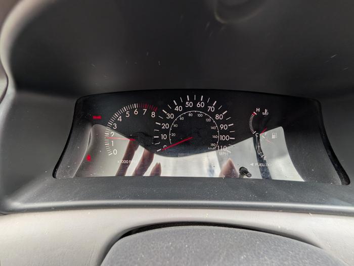 2005 toyota corolla ce with 194833 miles for sale near elk-river, minnesota 43de9876010d418289362363a9bd6f1a.jpg