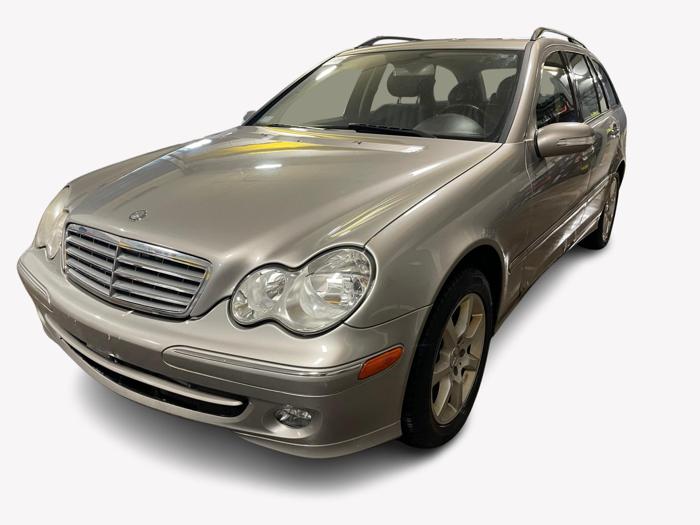2005 mercedes-benz c-class 4-matic with 168563 miles for sale near elk-river, minnesota 43e012cc3508437d9250df6ef1fc2fd2.jpg
