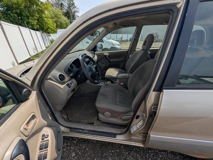 2004 toyota rav4 4wd with 233625 miles for sale near elk-river, minnesota 43f8390c4fb142cd9f5061b18bf3e681.jpg
