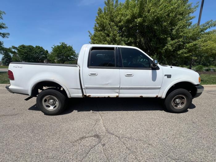2002 ford f-150 xlt-supercrew-short-bed-4wd with 282822 miles for sale near savage, minnesota 44113075c62f43839030e33692f89ca6.jpeg