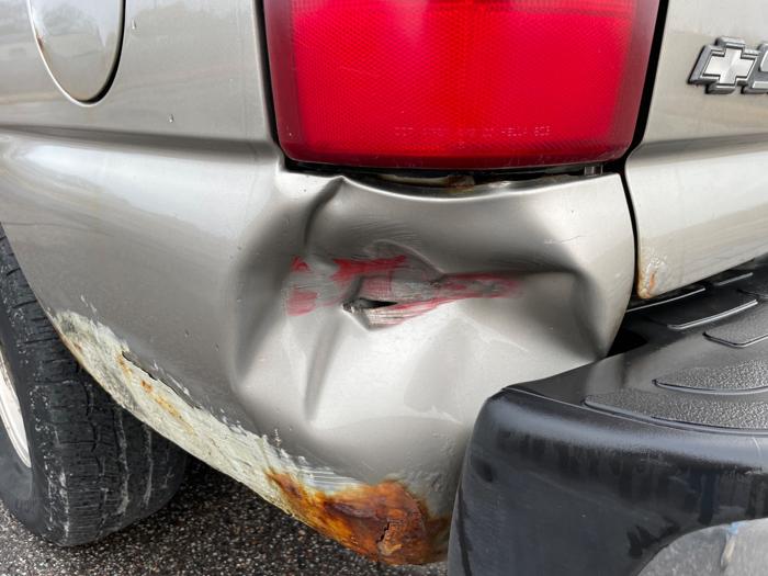 2000 chevrolet suburban k1500-4wd with 214094 miles for sale near elk-river, minnesota 441ff190fedb44308054edaa44059ccf.jpeg