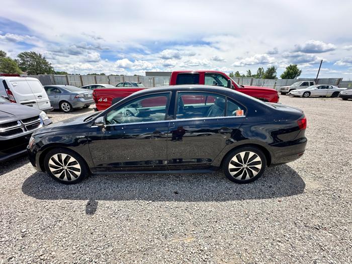 2014 volkswagen jetta hybrid-se for sale near elk-river, minnesota 443349fcd2bb427aa3bcd7b1a0515329.jpeg