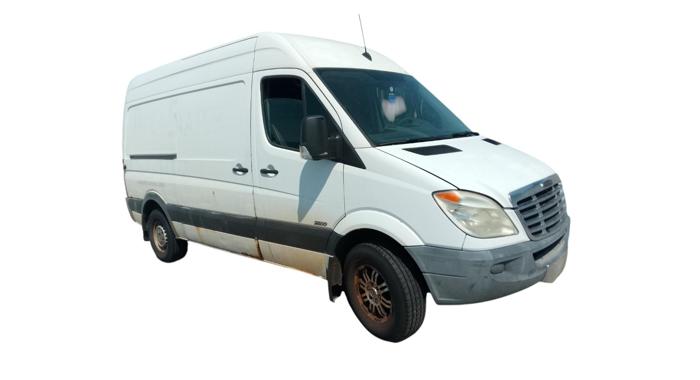 2011 freightliner sprinter 2500-144-in.-wb with 342161 miles for sale near elk-river, minnesota 443d78929dfa4866aac0bb448417bf5b.jpg