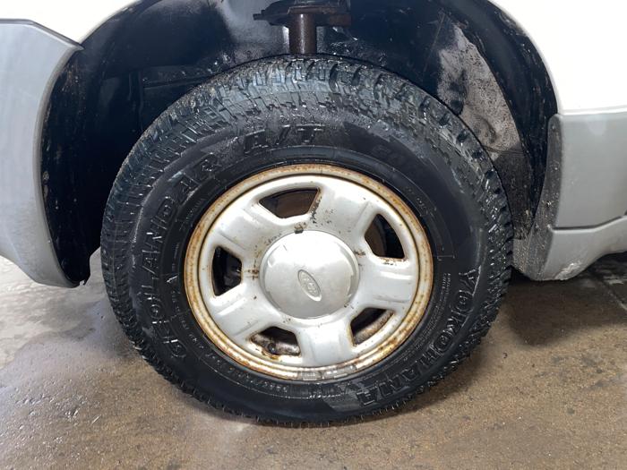 2001 ford escape xls-2wd with 238125 miles for sale near elk-river, minnesota 4475529367a64a3894a098a20a008609.jpeg