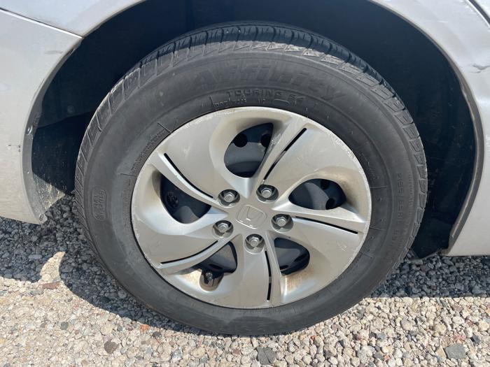 2013 honda civic lx-sedan-5-speed-at with 103131 miles for sale near elk-river, minnesota 44c84ca778e64c6aaf5cabc8ac6009d8.jpeg