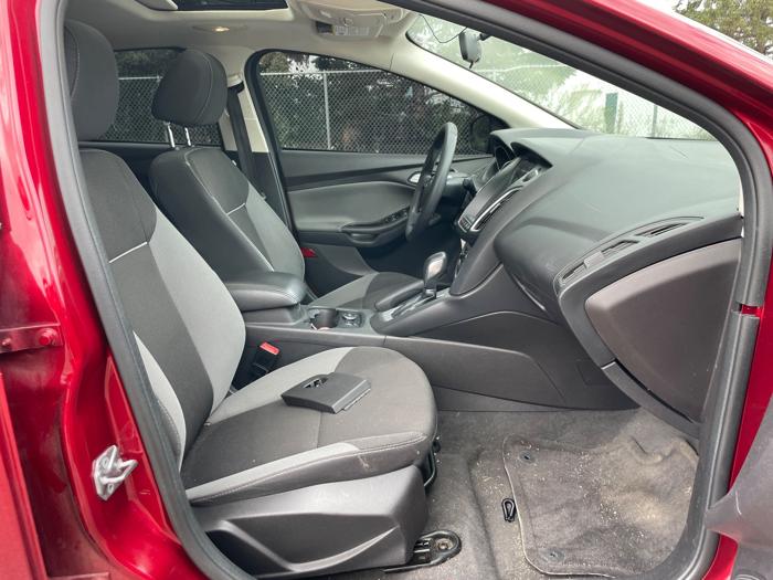 2014 ford focus se-sedan with 109384 miles for sale near burnsville, minnesota 44d174421bff4cb18433ee4af6e32b73.jpeg