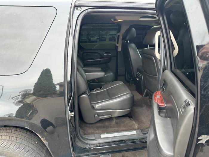 2014 cadillac escalade esv-awd-premium with 160814 miles for sale near burnsville, minnesota 44d58ea0e55845b1a4905c3d9ddfa90a.jpeg