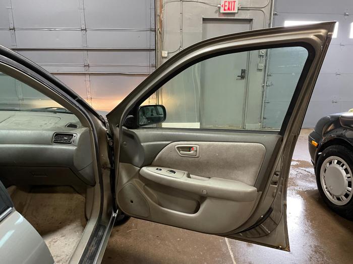 2001 toyota camry le-v6 with 164262 miles for sale near elk-river, minnesota 44e2efb0cc6e41cba5f11cce386c6df4.jpg