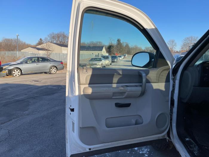2009 gmc sierra-1500 work-truck with 124953 miles for sale near elk-river, minnesota 44ffbd87060d4f4aae3171ed98843e2f.jpg