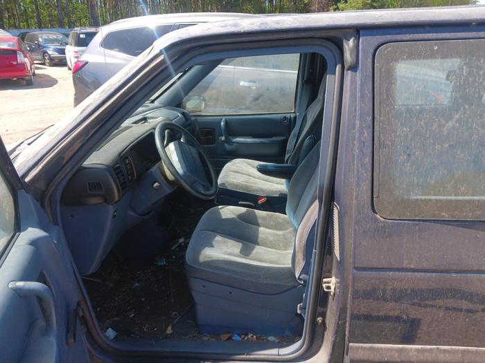 1995 plymouth voyager base with 163821 miles for sale near elk-river, minnesota 45264a80ab164264b0073e5fd51e7177.jpg