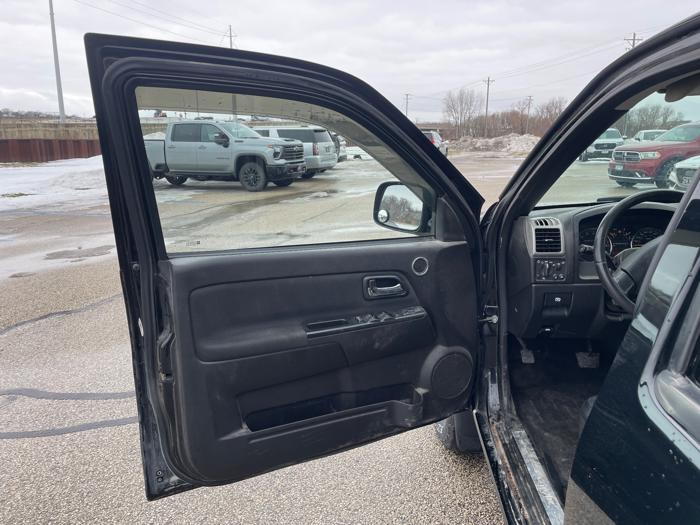 2009 gmc canyon sle-2-crew-cab-4wd with 100373 miles for sale near rochester, minnesota 45277b916944415e99926454eed20d97.jpeg