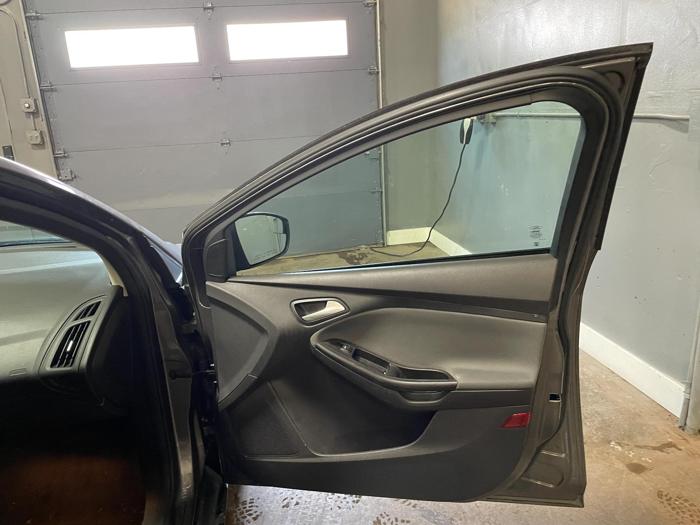 2014 ford focus se-sedan with 99529 miles for sale near elk-river, minnesota 452c3ce2e49b405cbf4ba9dd45dbdc66.jpg