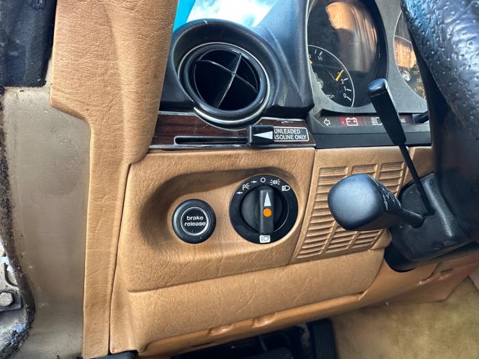 1983 mercedes-benz 380 sl with 104304 miles for sale near elk-river, minnesota 45a4a70ef2b54d00ad884fc45e020a56.jpeg