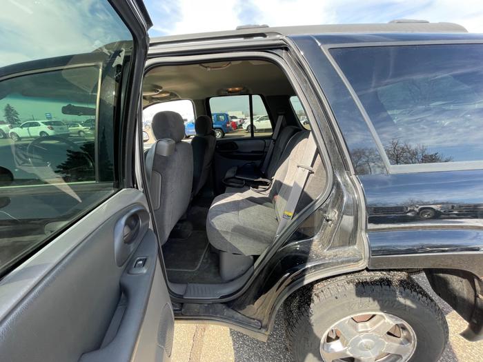 2003 chevrolet trailblazer ls-4wd with 128822 miles for sale near fridley, minnesota 45cad277fc954209a0dad0e5507995bc.jpeg