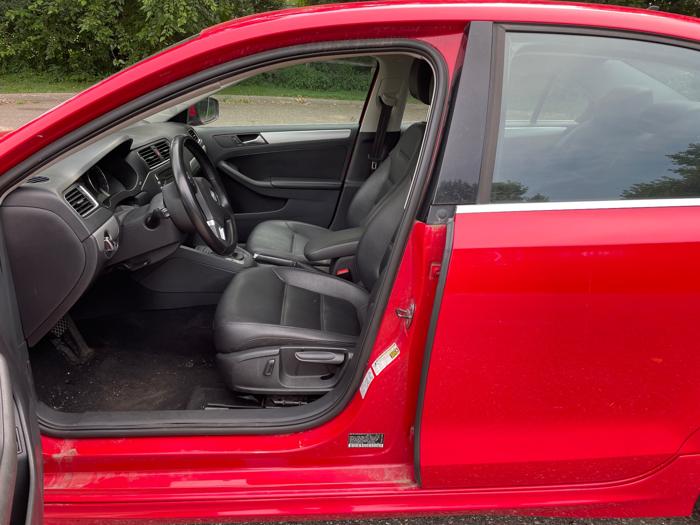 2013 volkswagen jetta se with 112084 miles for sale near burnsville, minnesota 45d83dc16ae34948bb7b571516cca74d.jpeg