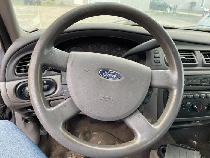 2006 Ford Taurus