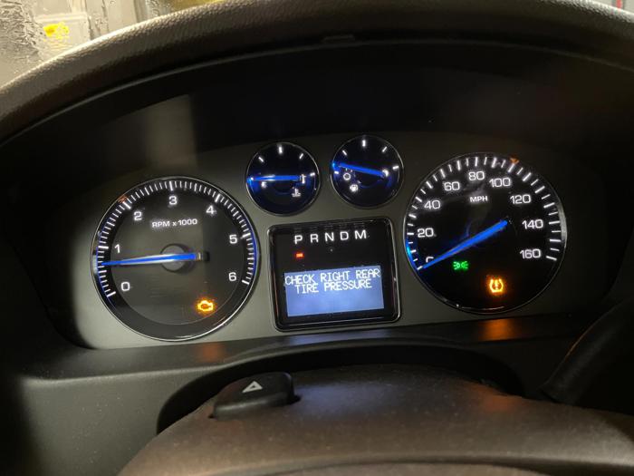 2008 cadillac escalade luxury with 166130 miles for sale near elk-river, minnesota 4622d9a394ba4fcd827700a2a26c2cba.jpg