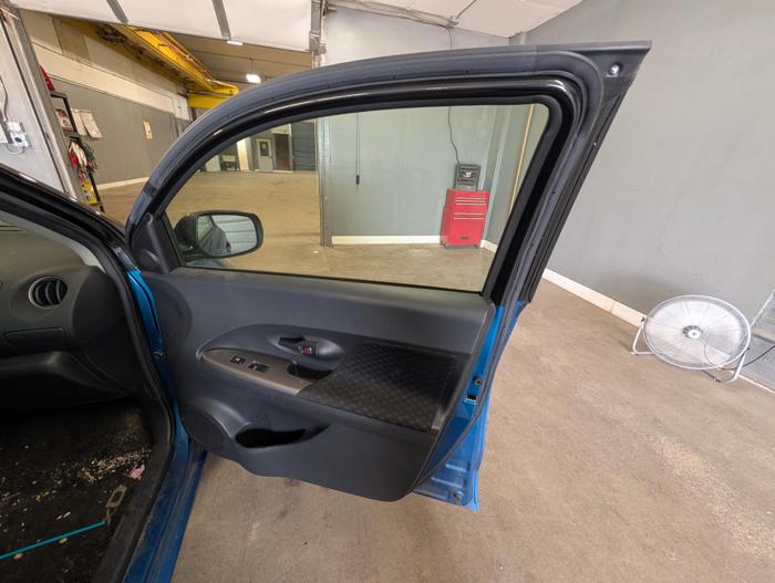 2013 scion xd 5-door-hatchback-4-spd-at with 67040 miles for sale near elk-river, minnesota 468e280cd324458fa51766389f7f3c73.jpg