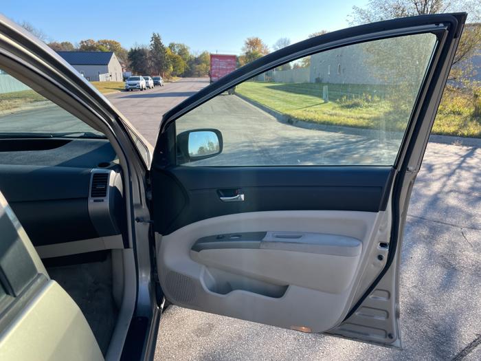 2005 toyota prius 4-door-liftback with 249731 miles for sale near elk-river, minnesota 4694531467444976ad046aa65b23ee1c.jpeg