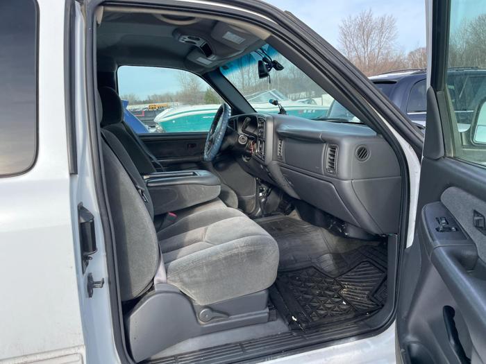 2003 chevrolet silverado 1500 with 212825 miles for sale near elk-river, minnesota 46b800cbf07a469f8fe0100e9a379062.jpg