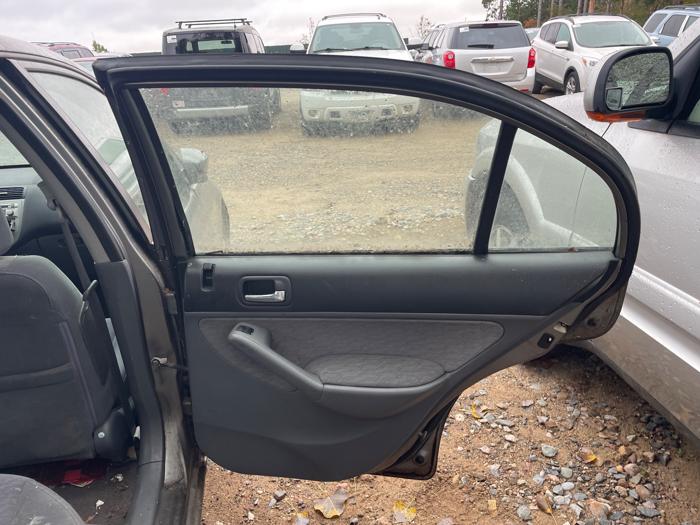 2004 honda civic-hybrid sedan-with-cvt with 159493 miles for sale near elk-river, minnesota 47000232625341cea6e34857347a315c.jpeg