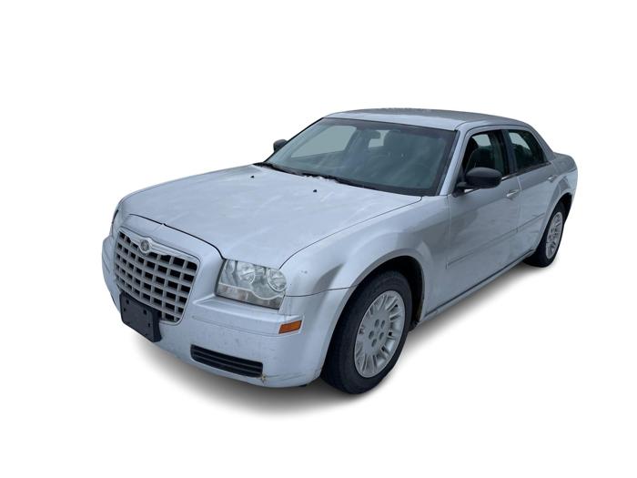 2005 chrysler 300 base with 181192 miles for sale near elk-river, minnesota 471c1f8c5efa47de82276eb7cb5a1b71.jpg