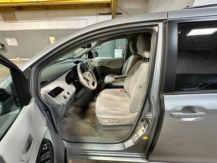 2012 toyota sienna le-fwd-8-passenger-v6 with 212328 miles for sale near elk-river, minnesota 471d686d240d41a69227ebb4e7fdfe55.jpeg