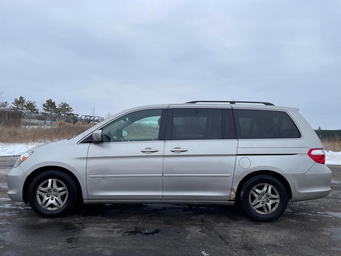 2006 honda odyssey ex-(with-leather) with 173298 miles for sale near elk-river, minnesota 472a5cdf7f9a489dbb68737977f1ee7f.jpg
