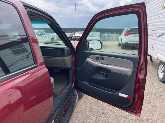 2001 chevrolet suburban 1500 with 236426 miles for sale near elk-river, minnesota 472d61a97d664e64a4934a2906484ea4.jpg