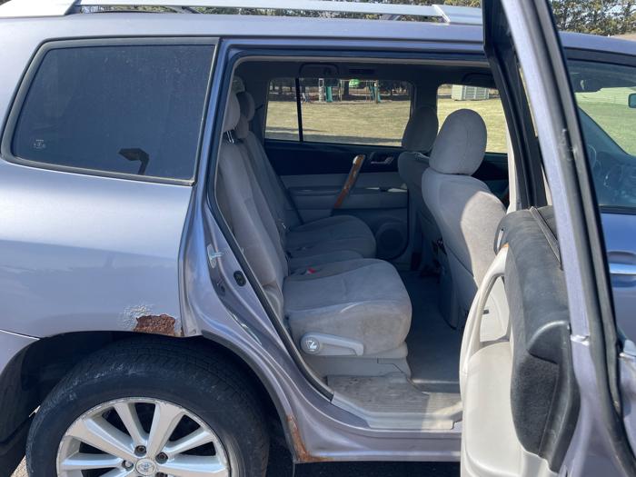 2008 toyota highlander-hybrid 4wd with 343575 miles for sale near columbus, minnesota 4741d72ca0404f1091ba9cc6de8c72ac.jpeg