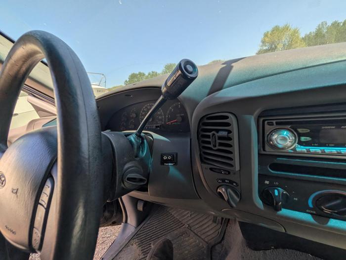 1998 ford f-150 xl-supercab-short-bed-4wd with 210191 miles for sale near elk-river, minnesota 47585522b4594eacbc2c422cc91c3370.jpg