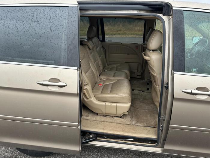 2006 honda odyssey ex-l with 205462 miles for sale near elk-river, minnesota 47646cb7ddd246a5b678f95b83172ed6.jpg