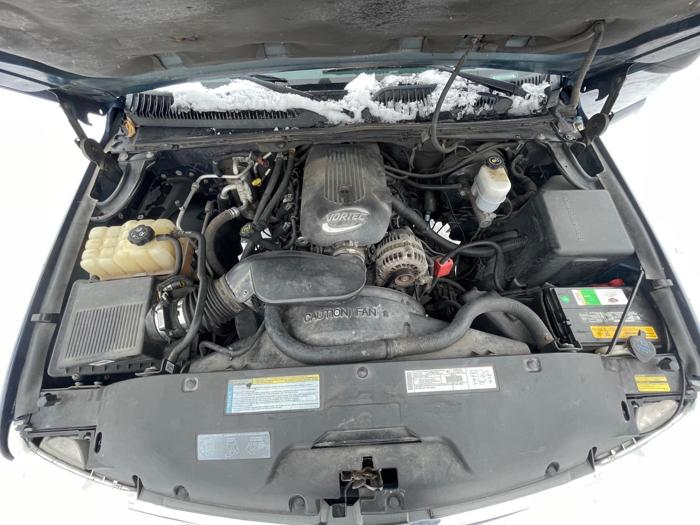 2001 chevrolet tahoe 4wd with 174356 miles for sale near fridley, minnesota 477bed4905d34bdc85d69ae7af3e4e88.jpeg