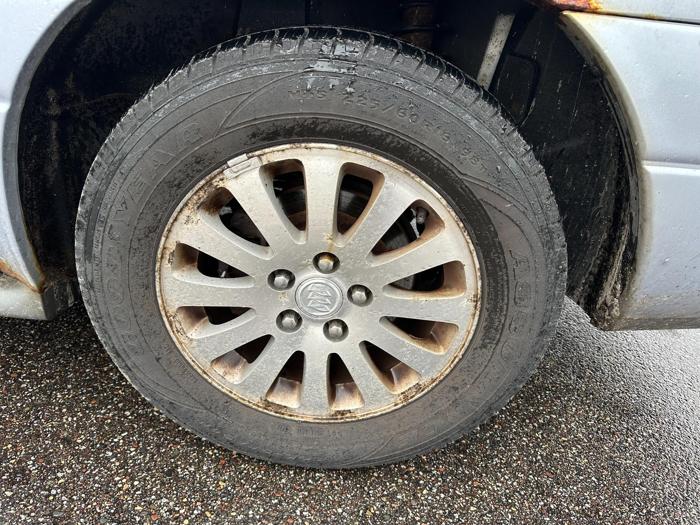 2005 buick lesabre limited with 144074 miles for sale near elk-river, minnesota 47be878e2cc44ef6bf565196a7e1677d.jpg