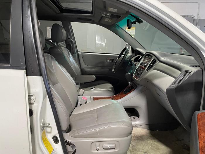 2005 toyota highlander base with 325337 miles for sale near elk-river, minnesota 47bffde106f24e7f8f352da903232975.jpg