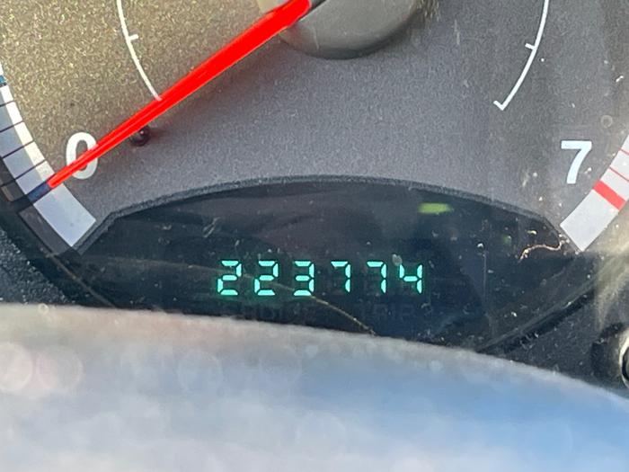 2005 jeep liberty sport-4wd with 223774 miles for sale near elk-river, minnesota 47da84c05d8640e0af5ad6581315ad4a.jpeg