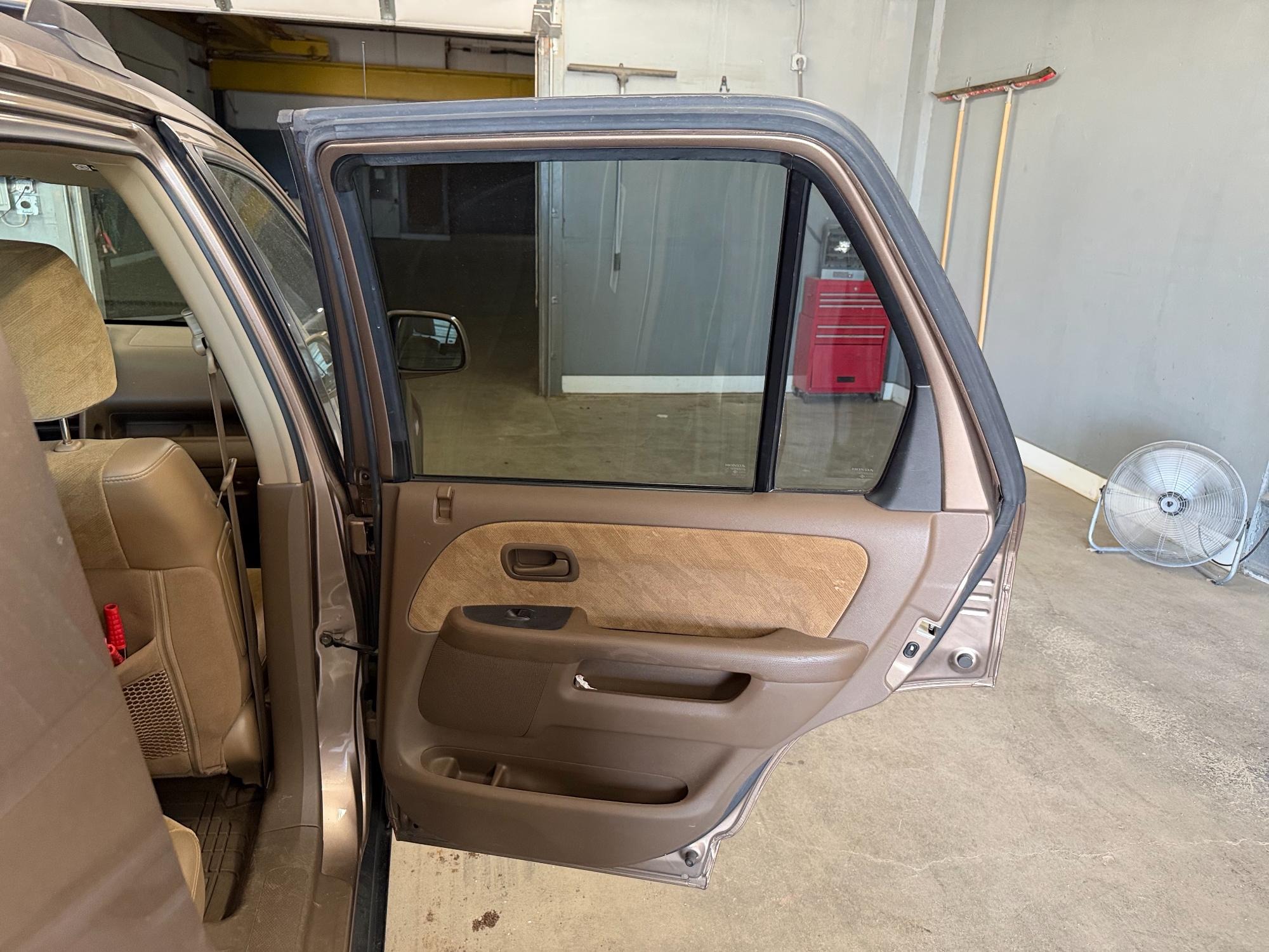 2003 honda cr-v ex-4wd-4-spd-at with 150276 miles for sale near elk-river, minnesota 47e05cdcaca8409f98cfb72e8117f056.jpg