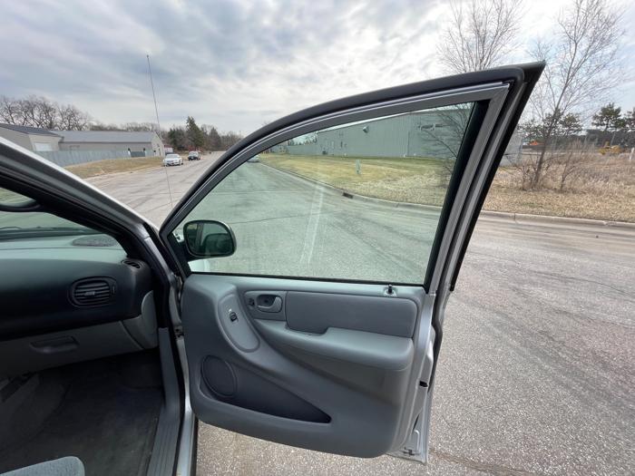 2005 dodge grand-caravan sxt with 72799 miles for sale near elk-river, minnesota 4807ef1eeeb14cadb4e80dd447a1f042.jpeg