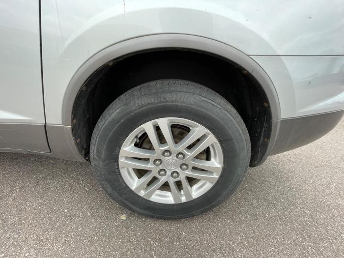 2009 buick enclave cx-fwd with 236627 miles for sale near redwood-falls, minnesota 4823df867881415db23520149b8fecfc.jpeg