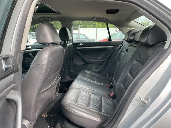2006 volkswagen jetta tdi with 227110 miles for sale near elk-river, minnesota 483145ef822340ffb70b909ccf57fb1f.jpeg