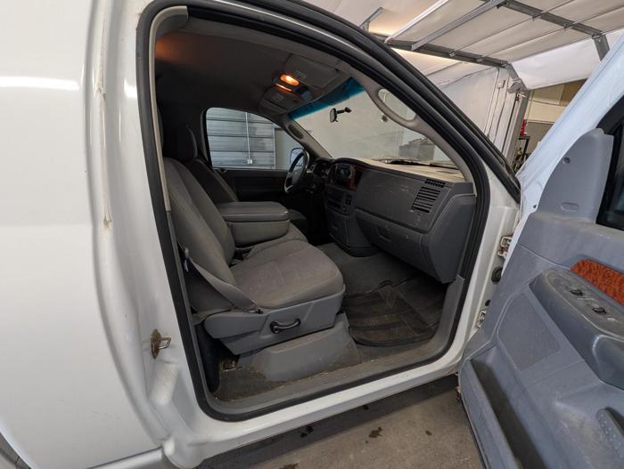 2006 dodge ram-1500 laramie-4wd with 130207 miles for sale near elk-river, minnesota 485e2b94426240a681c0ce0c131c78fa.jpg
